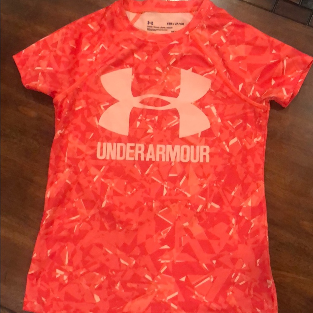 Under Armour girls tee